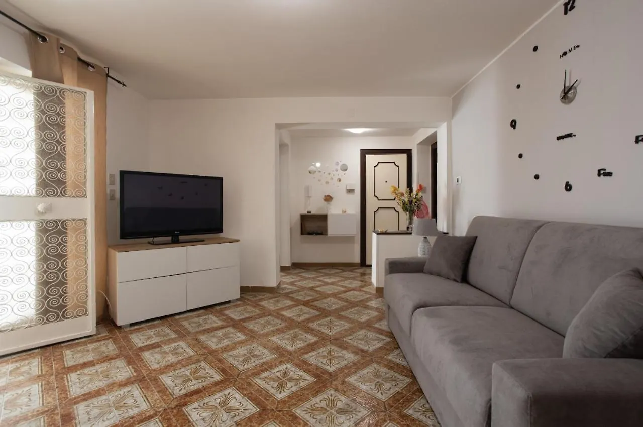 Casa In Villa A Mondello-700M Dal Mare Palermo Holiday home